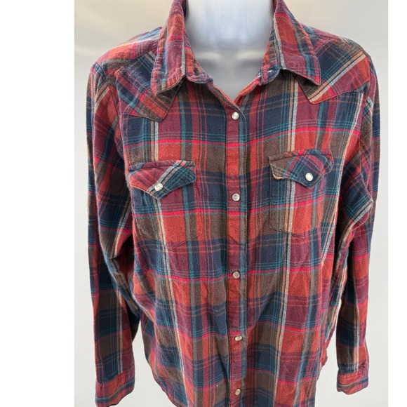 Wrangler Red and Blue Plaid Button-Down Shirt - Picture 7 of 8